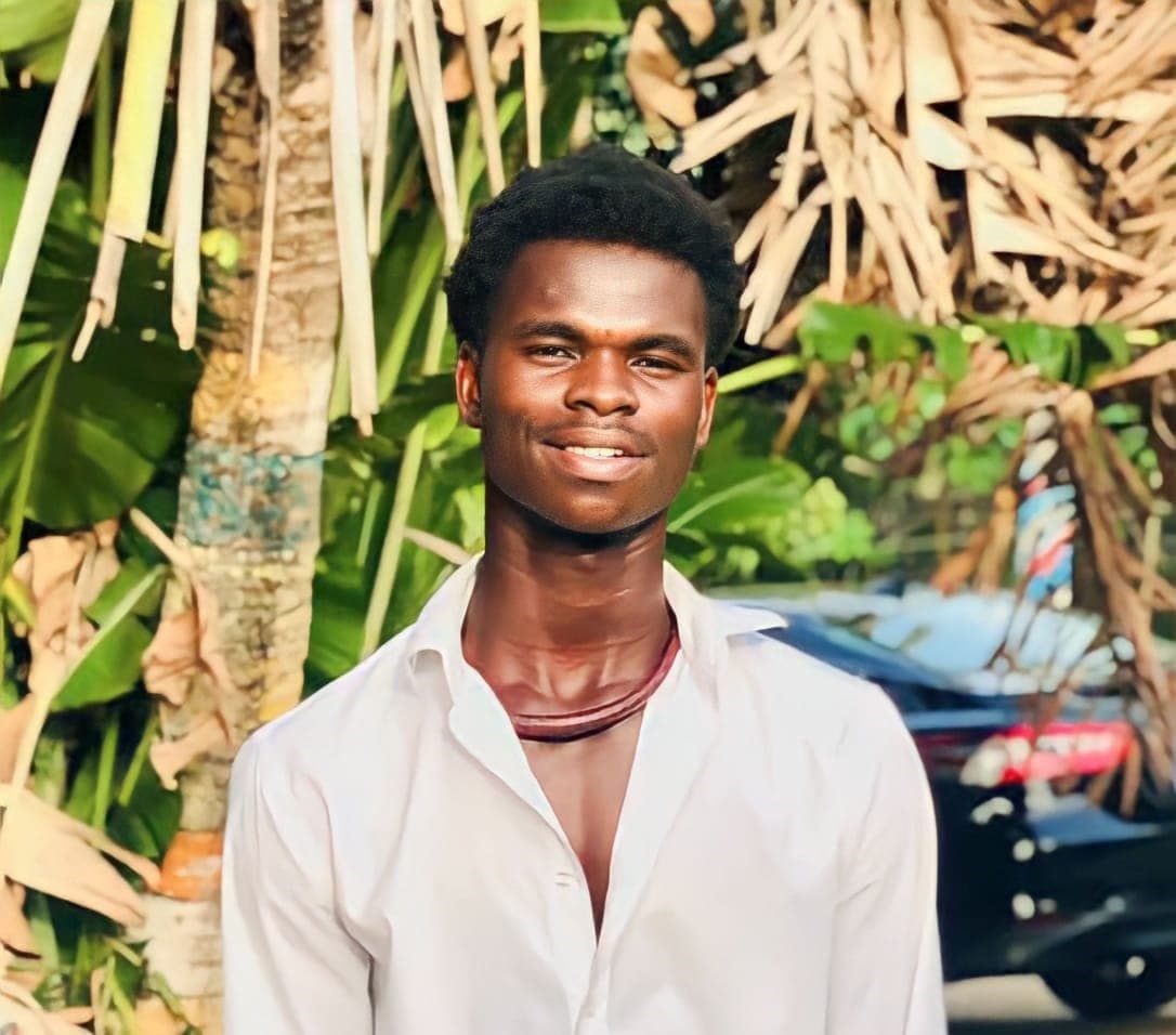 KOUADIO KOUASSI ROMARIC (peintre Flôdô)